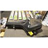 Image 2 : HOMELITE GAS POWERED CHAIN SAW IN HARD TRANSPORT CASE
