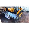 Image 6 : SDLOOL SL-LM1000Q YELLOW GAS POWERED REMOTE CONTROLLED FLAIL MOWER WITH 400 CC ENGINE, ELECTRIC