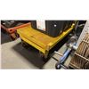 Image 2 : YELLOW MOBILE HYDRAULIC INDUSTRIAL SCISSOR LIFT CART