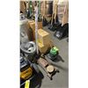 Image 1 : RED HYDRAULIC MOBILE INDUSTRIAL FLOOR JACK