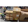 Image 1 : 8 BOXES OF ASSORTED NAPA GOLD FILTER COMMERCIAL VEHICLE ENGINE FILTERS