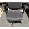 Image 3 : Black Mesh Ergonomic Office Chair with Adjustable Headrest and Lumbar Support