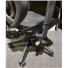 Image 8 : Black Mesh Ergonomic Office Chair with Adjustable Headrest and Lumbar Support