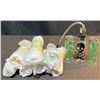 Image 2 : Box With 6 Folding Knives, 10 Glass Smoking Bottles, Card Knife, Assorted Accessories
