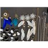 Image 10 : Large Mixed Lot of Costume Jewellery Rings Bracelets Necklaces Earrings Assortment