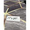 Image 3 : Geometric Pattern Mat 17" x 29"