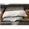 Image 2 : Kate Spade Standard Pillow, 1 Orthopedic Pillow