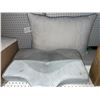 Image 6 : Kate Spade Standard Pillow, 1 Orthopedic Pillow