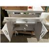 Image 5 : White Cabinet With Damaged Countertop 29x18.5x35in