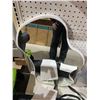 Image 4 : Umbra Orma Wall Mirror Asymmetrical White Frame