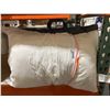 Image 2 : Roots Home Set Of 2 White Bed Pillows