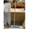Image 2 : VALU+ Floor Squeegee With Wooden Handle