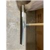 Image 3 : VALU+ Floor Squeegee With Wooden Handle