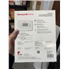 Image 3 : Honeywell RTH221B Programmable Thermostat