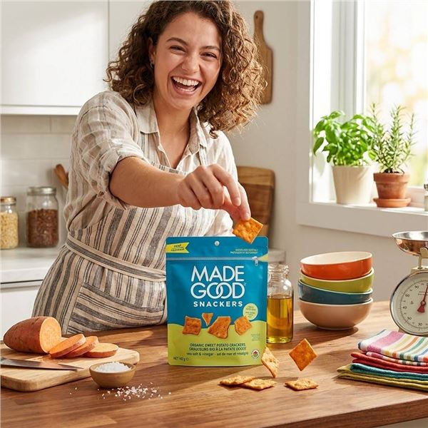 MadeGood Organic Sweet Potato Crackers 6x142g