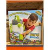 Image 2 : Pick Up Bricks Toy Vacuum Cleaner