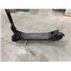 Image 5 : Phantom Go Electric Scooter Black
