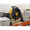 Image 3 : DeWalt DXF1616 16" 120V Benchtop Fan