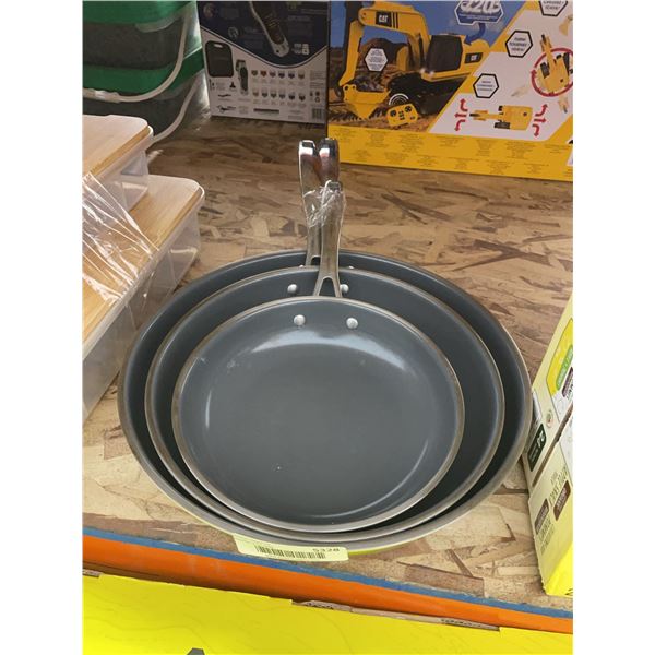 3 Stainless Steel Frying Pans