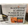 Image 3 : Blackstone 22" Tabletop Griddle with Hood
