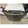 Image 3 : Frigidaire Stainless Steel Dishwasher FPHD4315LF