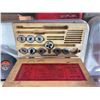 Image 2 : Little Giant Screw Plate Die Set In Wood Box