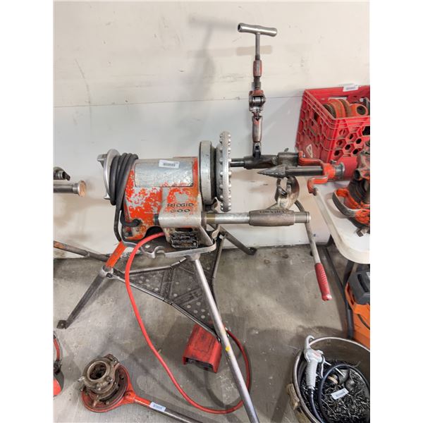 Ridgid 300 Pipe Threading Machine, 115V with Tri Stand