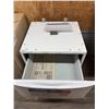 Image 3 : Lot of 2 Electrolux 27 In. Laundry Storage Pedestal