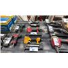Image 1 : GROUP OF 5 ASSORTED STAPLE/NAIL GUNS