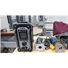 Image 2 : GROUP OF MAKITA ELECTRIC TOOLS- SHOP RADIO, PLANER & 4 SPINDLE ROUTERS