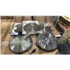 Image 1 : GROUP OF ASSORTED SAW BLADES