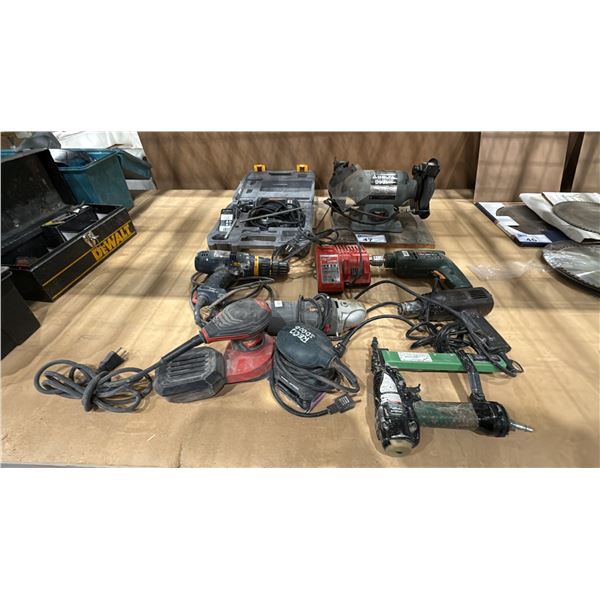 DELTA 23-660C BENCH GRINDER & LARGE GROUP OF ASSORTED ELECTRIC POWER TOOLS