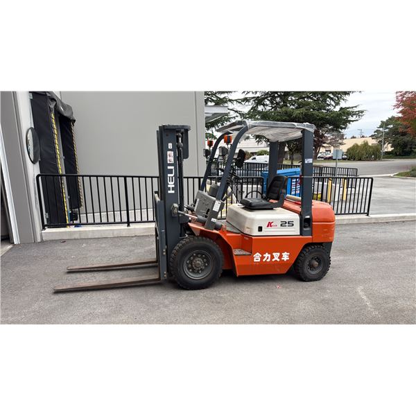 HELI CPCD25 K-SERIES 2500LB CAPACITY DIESEL FORKLIFT WITH PNEUMATIC TIRES, 48" FORKS, 2 STAGE MAST