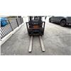 Image 3 : HELI CPCD25 K-SERIES 2500LB CAPACITY DIESEL FORKLIFT WITH PNEUMATIC TIRES, 48" FORKS, 2 STAGE MAST