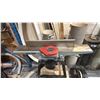 Image 4 : DELTA 37-190C 6" FLOOR-STANDING JOINTER ON MOBILE CART