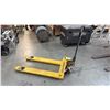 Image 1 : TOTAL SOURCE YELLOW 5500LB CAPACITY PALLET JACK