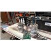 Image 2 : 2 PAINT SPRAYERS WITH 3 AIR NOZZLES