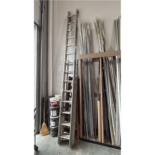 LITE 28' ALUMINUM EXTENSION LADDER, 2 WOODEN LADDERS & 2 PCS OF ALUMINUM LADDER