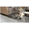 Image 3 : 2 SHOPPING CARTS