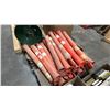 Image 2 : PALLET OF ASSORTED DELINEATORS