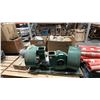 Image 1 : INDUSTRIAL SHOP DUST COLLECTOR WITH HOSE