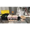 Image 4 : SILVER VERTICAL INDUSTRIAL AIR COMPRESSOR