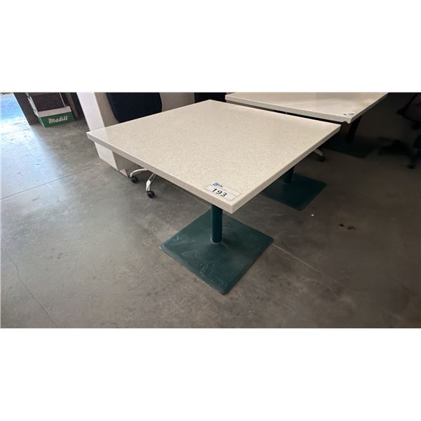 SQUARE TABLE WITH METAL BASE