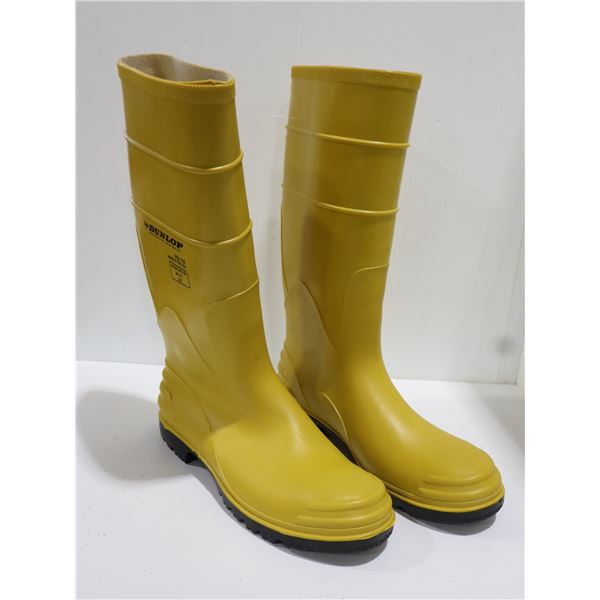 DUNLOP STEEL TOE RUBBER BOOTS SIZE:13