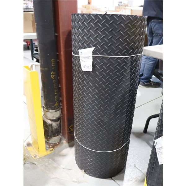 WEARWELL DIAMOND PLATE RUNNER 3'x75'