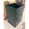 Image 1 : SAFCO RECYCLING CONTAINER BASE 15.5x15.5x26" GREEN