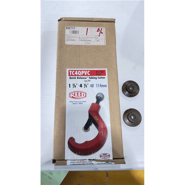 LOT OF REED TC4QPVC - QUICK RELEASE TUBING CUTTERS FOR PLASTIC PIPE & 2 REPLACEMENT BLADES