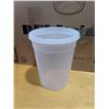 Image 2 : LOT OF 32oz MICROWAVABLE CONTAINERS & LIDS (960 BOWLS & 480 LIDS)