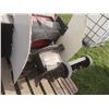 Image 7 : Boss TGS800 Sand/Salt Spreader – 12V