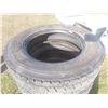 Image 4 : 6 Continental 225/70R19.5 Tires